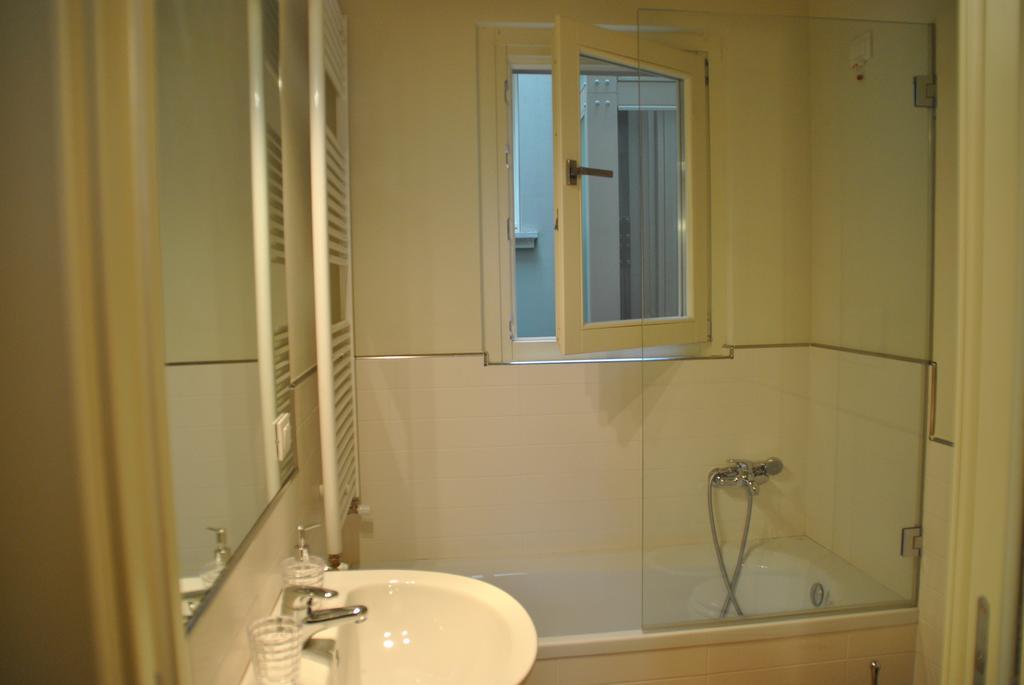 Dietro L'Angolo Hotel Brescia Room photo