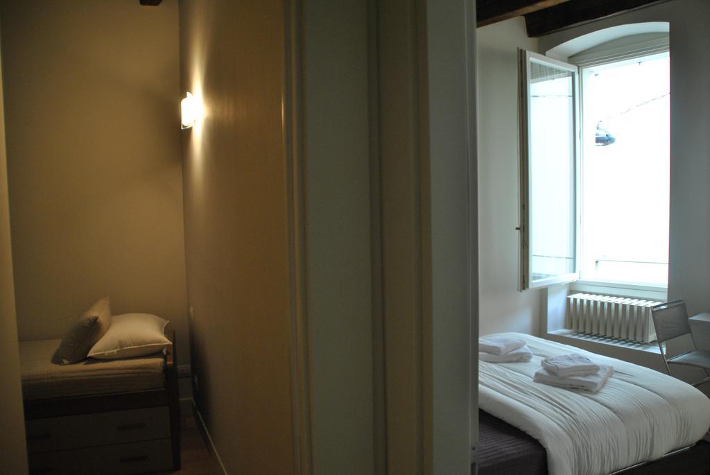 Dietro L'Angolo Hotel Brescia Room photo